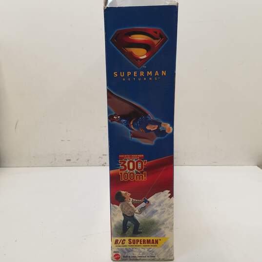 Mattel J2098 DC Superman Returns R/C Superman Flying Figure image number 4