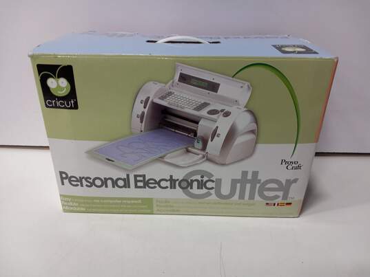 Cricut Provo Craft Personal Electronic Cutter Model CRV001 IOB image number 1