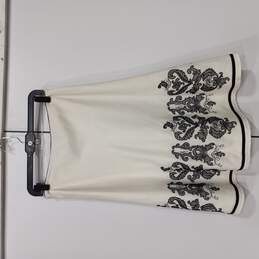 Women's White House Black Market Embroidered Skirt Size 4 alternative image