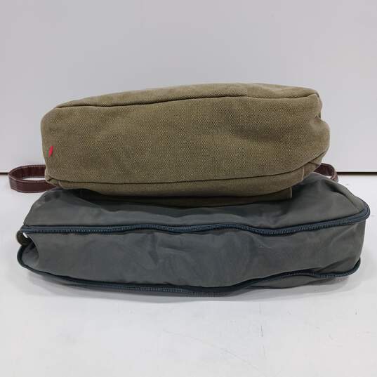 Pair Of Travelon Shoulder Bags image number 3
