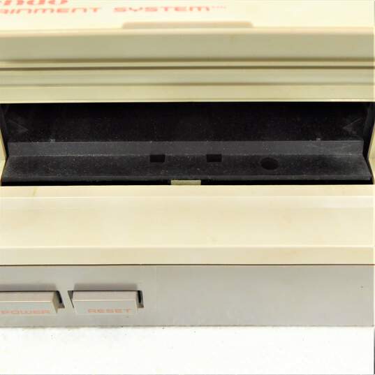 Nintendo NES With 4 Games Includes Tetris image number 3