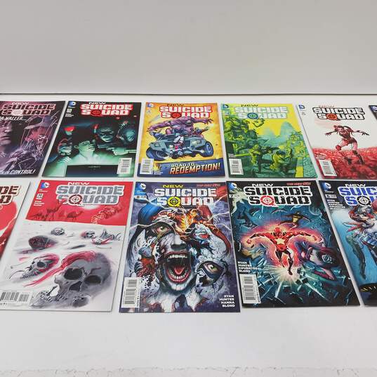 Bundle of 17 Assorted DC Comic Books image number 3