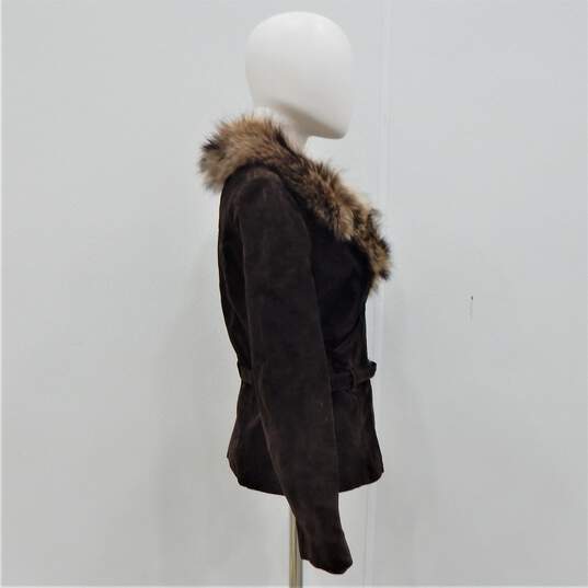 Vintage Marshall Fields & Company Brown Leather Belted Raccoon Fur Trim Women's Coat image number 2