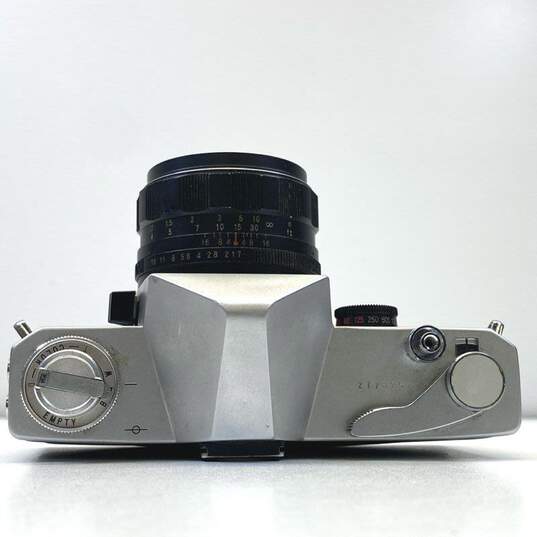 Vintage Ricoh Singlex TLS 35mm SLR Camera with 50mm & 28mm Lenses image number 3