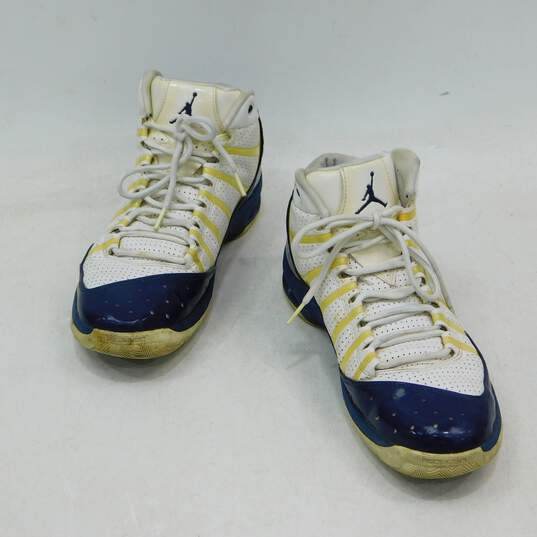 Jordan BCT Mid Men's Shoe Size 9.5 image number 1