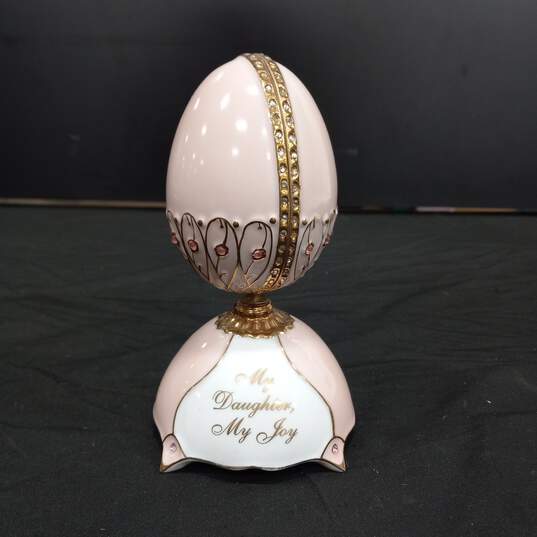 Precious Jewel Treasured Daughter Pink Egg Music Box image number 2