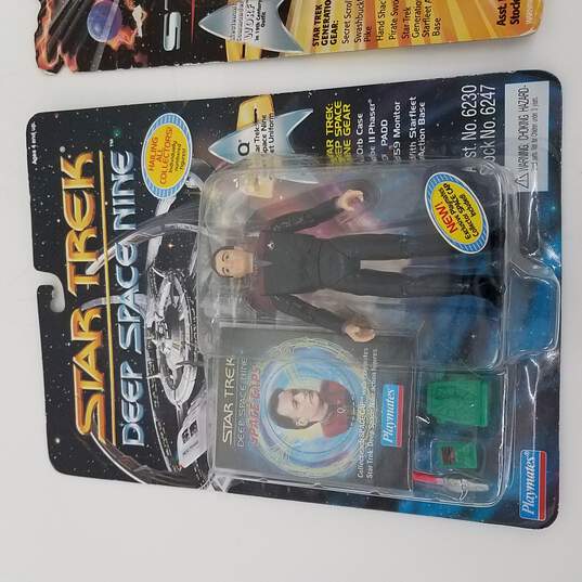 Star Trek Playmates Action Figures Lot of 2 w/ Deep Space Nine & Generation image number 3