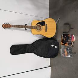Fender Acoustic DG8S NAT Guitar With Accessories In Soft Case
