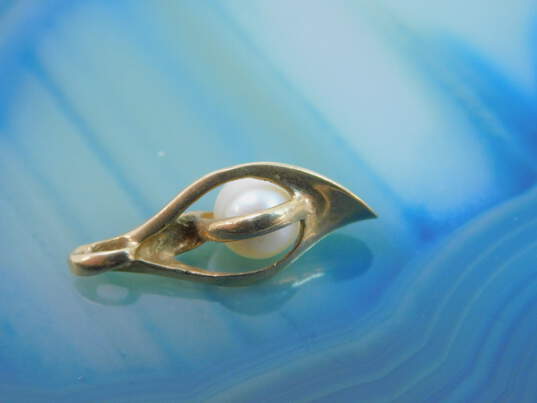 Vintage 14K Gold White Pearl Brushed & Smooth Pointed Pendant 1.1g image number 5