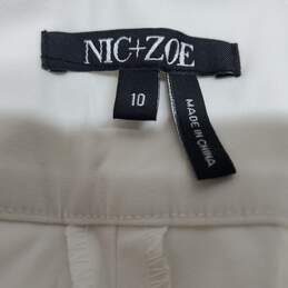 Nic+Zoe Slim Mid Rise White Pants Women's 10 NWT alternative image
