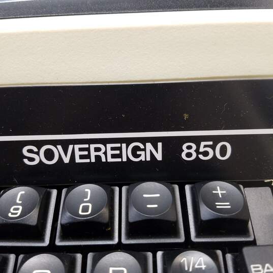 Silver-Reed Sovereign 850 Electric Typewriter-SOLD AS IS, FOR PARTS OR REPAIR image number 6