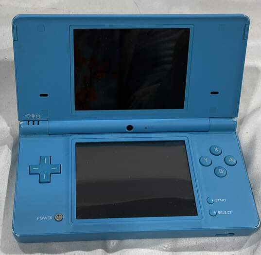 Blue Nintendo DSi image number 3