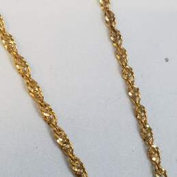 14K Gold Cross Pendant Necklace 3.9g alternative image