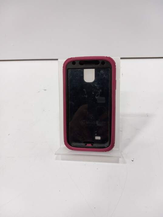 Samsung Galaxy S4 Smart Phone With Pink And Black Case image number 4