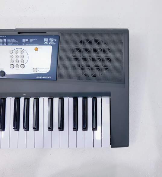 Yamaha Model EZ-200 Portatone Electronic Keyboard/Piano image number 5