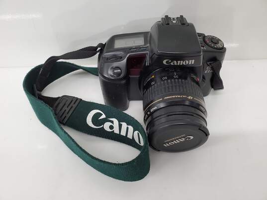 Canon EOS 35mm Film Camera w/ 35-105mm Zoom Lens image number 1