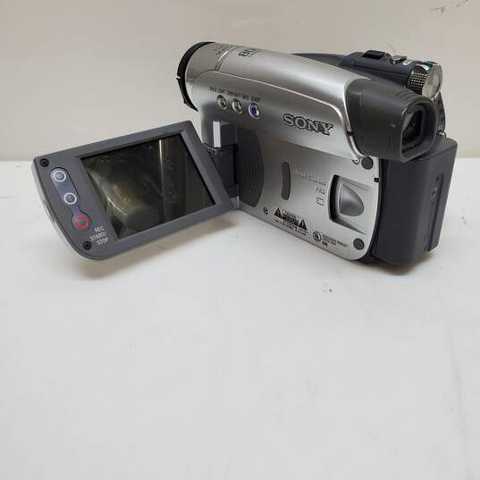 Sony Handycam DCR-HC36 Mini DV Camcorder Night Vision w/ Charger & Bag image number 3