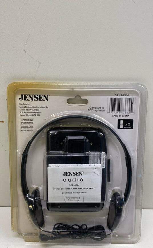 Jensen Stereo Cassette Player with AM/FM Radio SCR-68A (Original Packaging) image number 2
