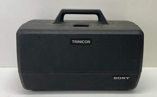 Sony Trinicon HVC-2400 Professional Video Camera w/ Accessories image number 1
