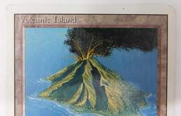Magic: The Gathering Volcanic Island Revised Edition alternative image