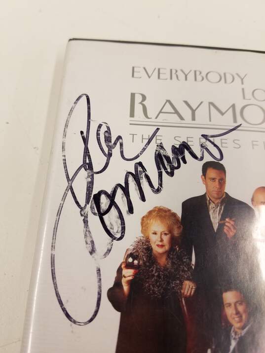 Ray Romano Signed 'Everybody Loves Raymond' The Series Finale  DVD with Pilot Episode image number 4