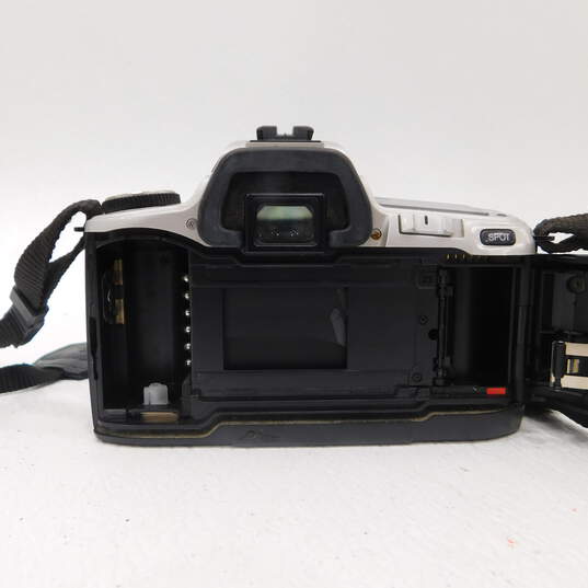 Minolta Maxxum HTsi Plus SLR 35mm Film Camera w/ 28-80mm AF Zoom Lens image number 2