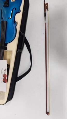 Austin Bazaar Blue Violin In Case alternative image