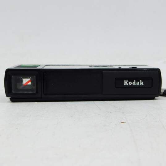 Vintage Kodak Pocket Instamatic 30 Camera Outfit with Original Box and Extender image number 3