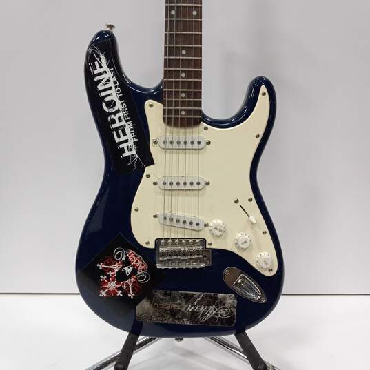 Blue Stratocaster Electric Guitar In Gig Bag image number 4