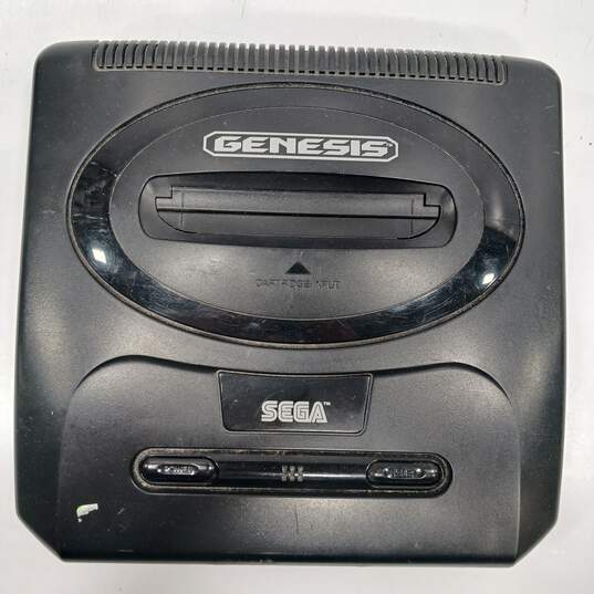 Sega Genesis Video Game Console & Controllers Model MK-1631 image number 3