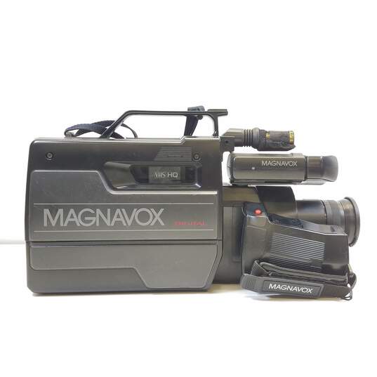 Magnavox CVJ340AV01 Movie Maker VHS Camcorder image number 9