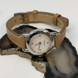 Designer Coach QZ 0250 Silver-Tone Adjustable Strap Round Dial Wristwatch alternative image