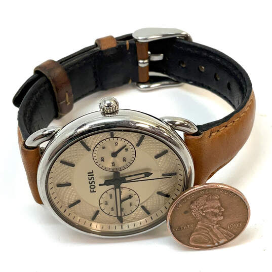Designer Fossil Silver-Tone Round Dial Adjustable Strap Analog Wristwatch image number 2