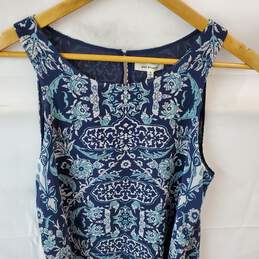 Max Studio Blue Floral Printed Sleeveless Blouse with Tags Size Small alternative image