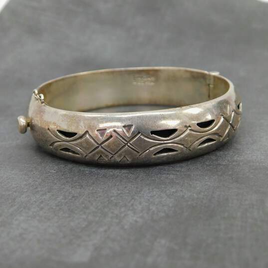 Vintage Taxco Sterling Silver Etched Cut Out Bangle Bracelet w/ Safety Chain 41.7g image number 1