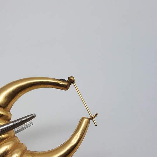 14k Gold Ribbed Hoop Earrings 5.1g image number 6