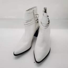 Matisse Slopes Women's White Leather Ankle Boots Size 10 alternative image