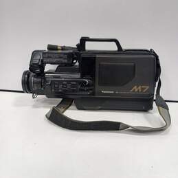 Panasonic NV-M7PX VHS Video Camera w/ Case alternative image