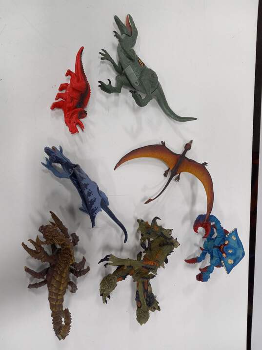 Bundle of 8 Assorted Dinosaur Toys image number 3