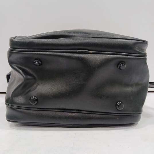 Vintage Samsonite Black Carry-On Bag with Adjustable Strap image number 3