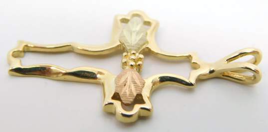 10K Yellow & Rose Gold Flower & Etched Leaves Open Scalloped Cross Pendant 1.5g image number 4