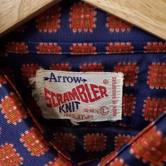 VTG Arrow Scrambler Knit | Men's Button-Up | Size L (16-16.5) image number 2