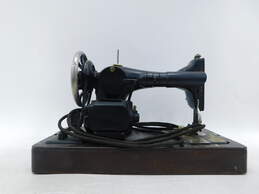Antique 1923 Singer La Vencedora Model 128 Sewing Machine w/ Bentwood Case & Key