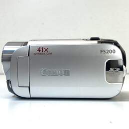 Canon FS200 Camcorder (For Parts or Repair) alternative image