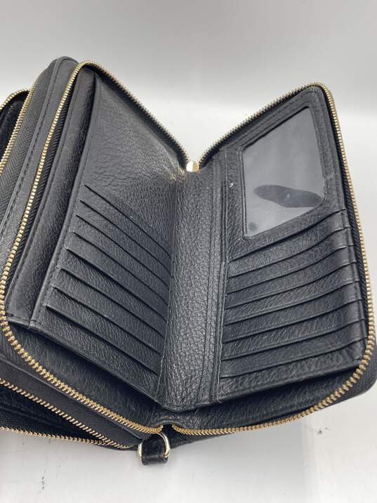 Womens Black Leather Credit Card Slots Phone Holder Zip Around Wallet image number 4