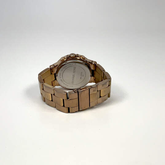 Designer Michael Kors MK-5223 Rose Gold Tone Runway Chronograph Wrist Watch image number 3