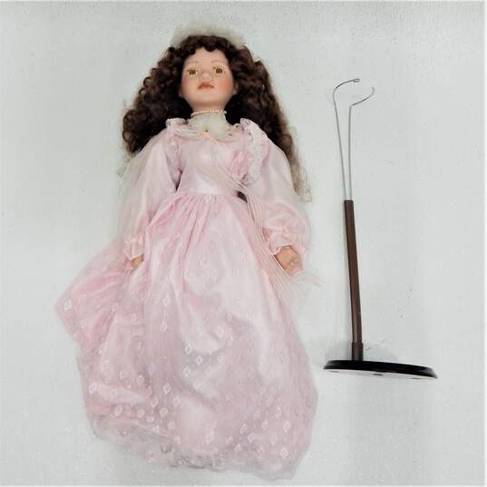 Elizabeth Collector Porcelain Doll w/Stand IOB image number 1