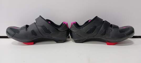 Spirita Women's Black Cycle Shoes Size 9 image number 2