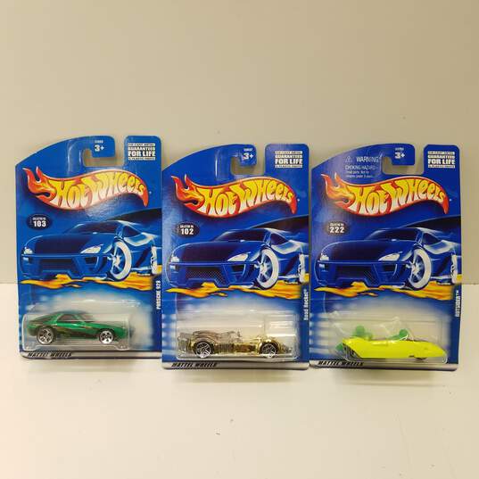 Lot of 15 Assorted Hot Wheels 2001 Collection image number 4