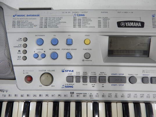 Yamaha Model PSR-290 Portatone Electronic Keyboard w/ Yamaha Power Adapter image number 5